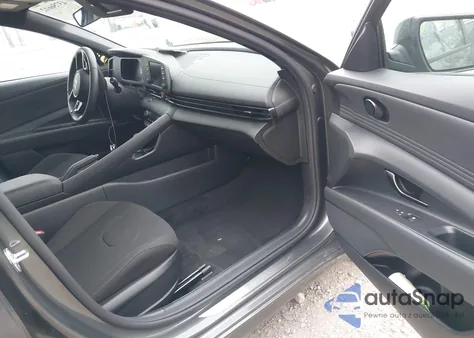 2025 Hyundai Elantra Sel Sport z USA, uszkodzony, nr VIN KMHLM4DG3SU079493